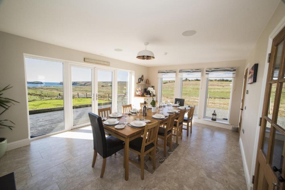 Clach Gorm Stornoway  Bagian luar foto