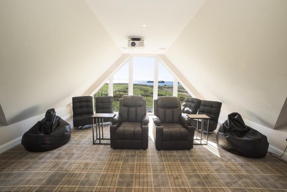 Clach Gorm Stornoway  Bagian luar foto