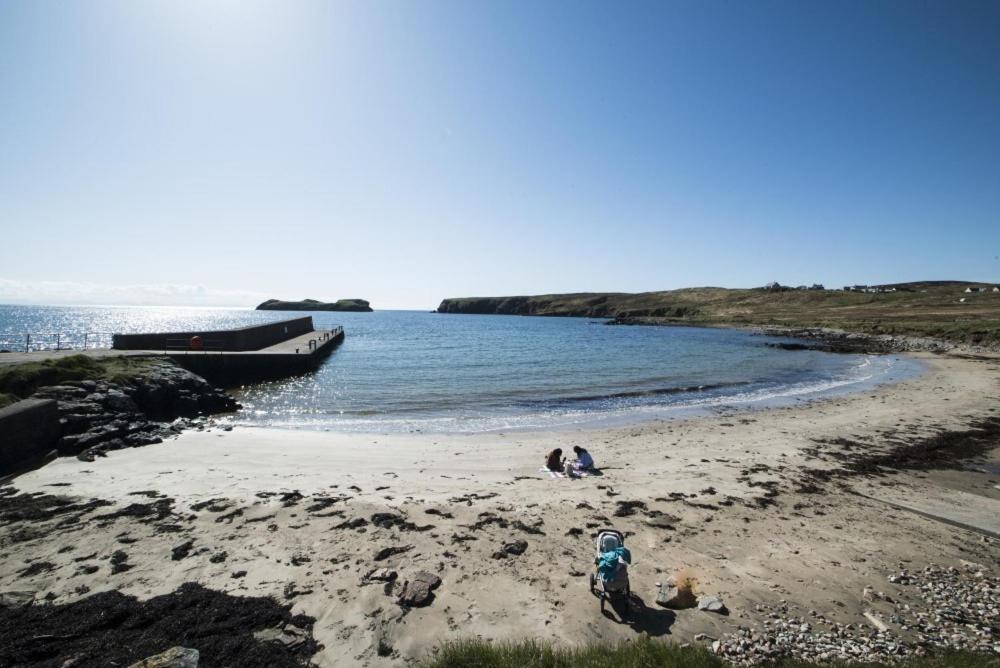 Clach Gorm Stornoway  Bagian luar foto