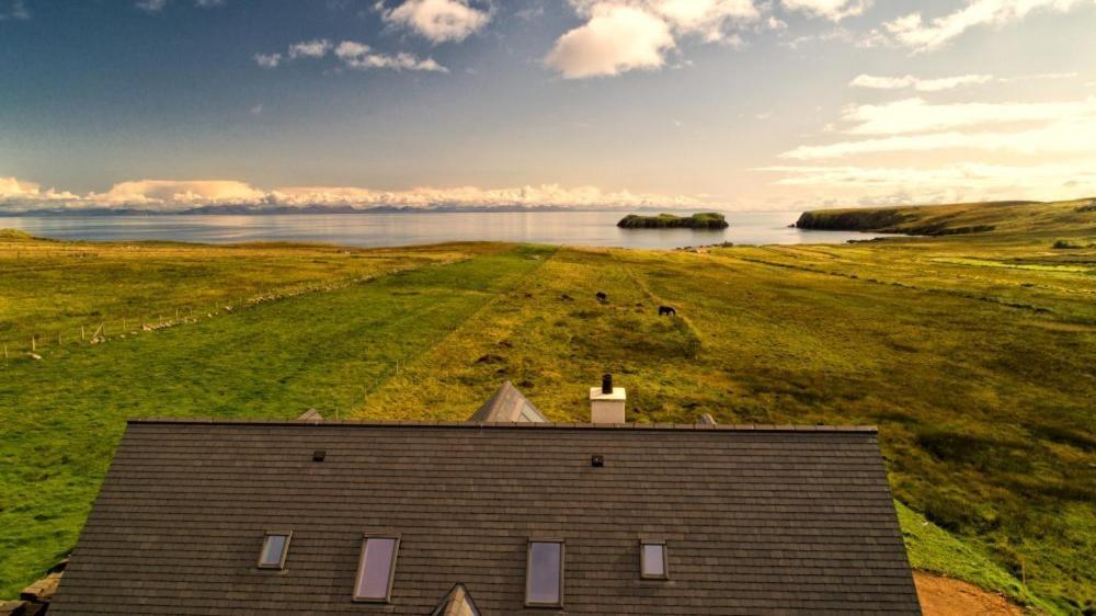 Clach Gorm Stornoway  Bagian luar foto